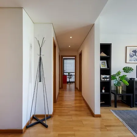 Riverside Luxury Expo Near The Airport Apartment Lisbon