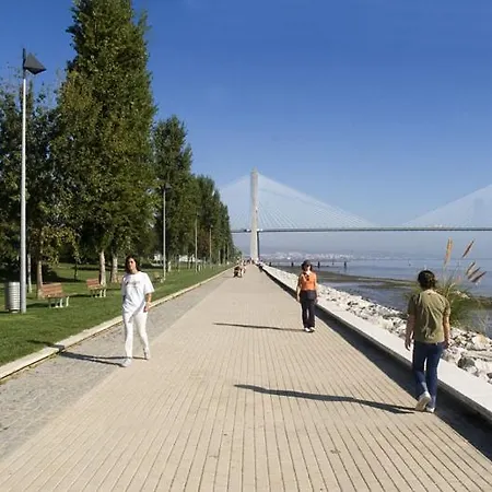 Apartment Riverside Luxury Expo Near The Airport Lisbon